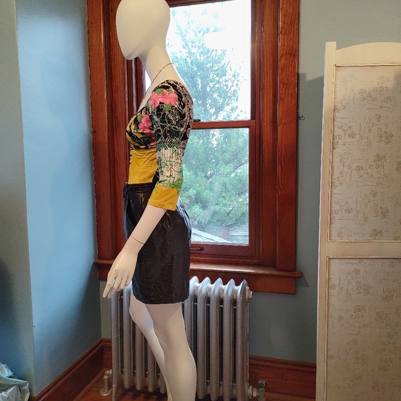 🛍FREE WITH ANY PURCHASE❣️ - Picture 4 of 16